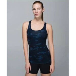 Lululemon Blue Camo Cool Razor Tank Top Size 6 Workout Gym Active Wear Casual